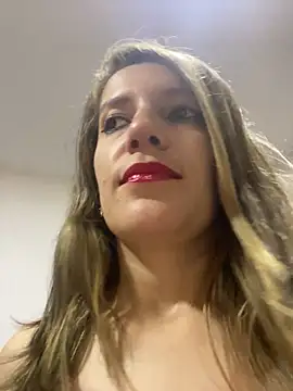 gwen ashly online show from 16, 4, 2026