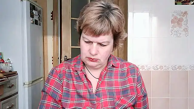 Snapshot of Ettie_Tonia chatting on 1, 3, 2025 Ettie Tonia online show from 1, 3, 2025