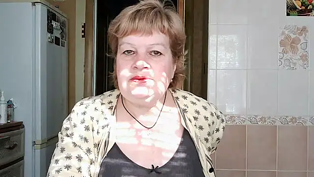 Snapshot of Ettie_Tonia chatting on 12, 3, 2025 Ettie Tonia online show from 12, 3, 2025