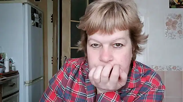 Snapshot of Ettie_Tonia chatting on 13, 3, 2025 Ettie Tonia online show from 13, 3, 2025