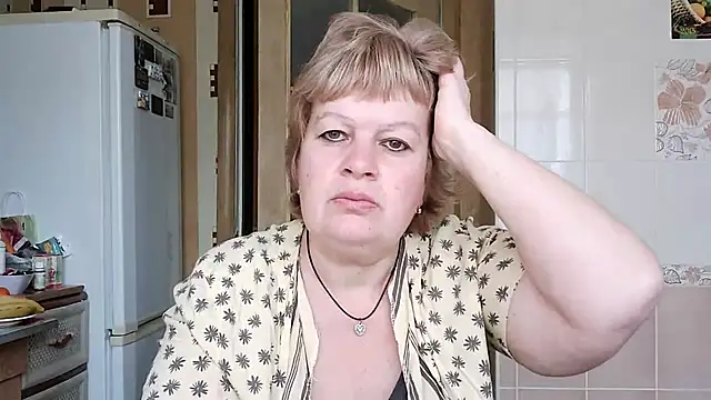 Snapshot of Ettie_Tonia chatting on 8, 3, 2025 Ettie Tonia online show from 8, 3, 2025