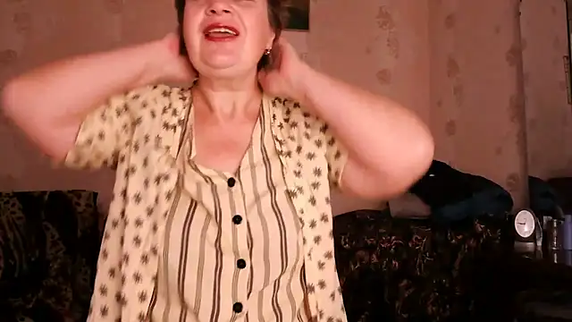 Snapshot of Ettie_Tonia chatting on 28, 11, 2025 Ettie Tonia online show from 28, 11, 2025