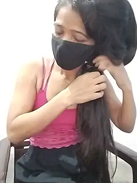 Snapshot of Cute-Ridhima chatting on 5, 7, 2026 Cute-Ridhima online show from 5, 7, 2026