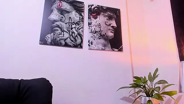 CruzVega online show from 18, 9, 2025