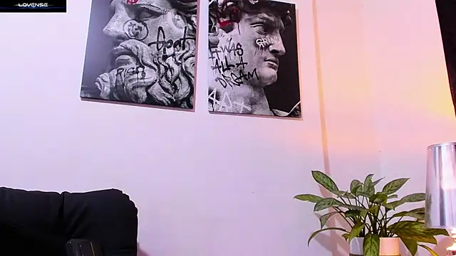 CruzVega online show from 1, 10, 2025