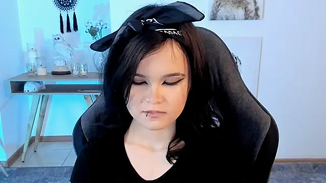 Elainebeness online show from 26, 2, 2025