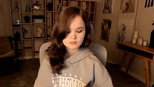 Elainebeness online show from 21, 9, 2025