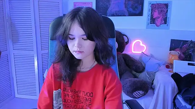 Elainebeness online show from 10, 9, 2025