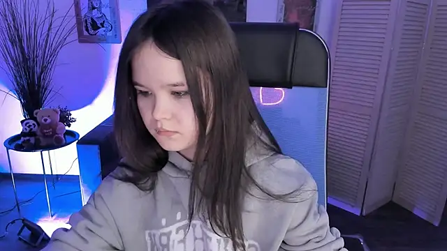 Elainebeness online show from 27, 11, 2025