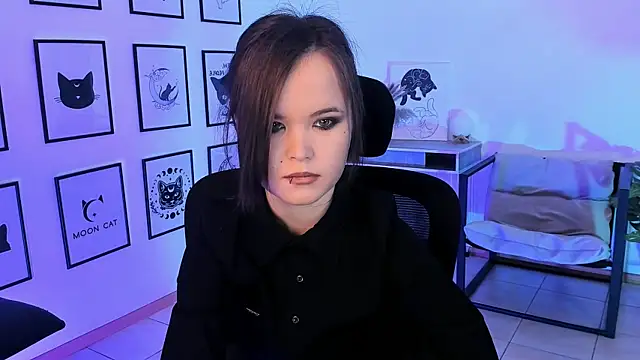 Elainebeness online show from 5, 2, 2025