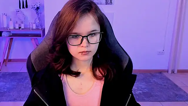 Elainebeness online show from 2, 2, 2025