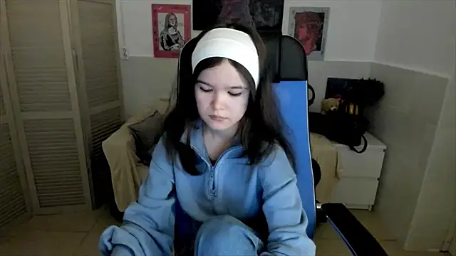 Elainebeness online show from 1, 10, 2025