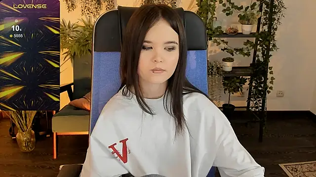 Elainebeness online show from 13, 12, 2025