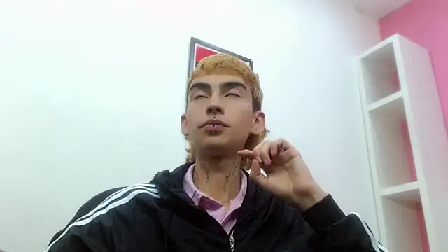 Snapshot of ttimy_x_boy chatting on 26, 2, 2026 ttimy x boy online show from 26, 2, 2026