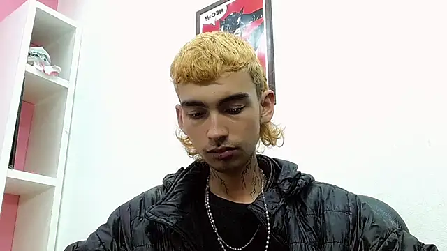 Snapshot of ttimy_x_boy chatting on 6, 2, 2026 ttimy x boy online show from 6, 2, 2026