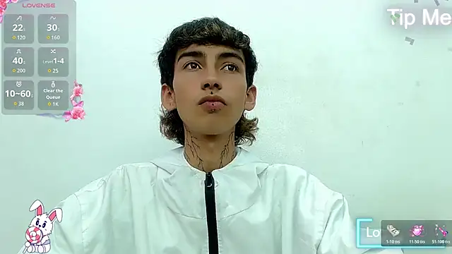 Snapshot of ttimy_x_boy chatting on 15, 11, 2025 ttimy x boy online show from 15, 11, 2025