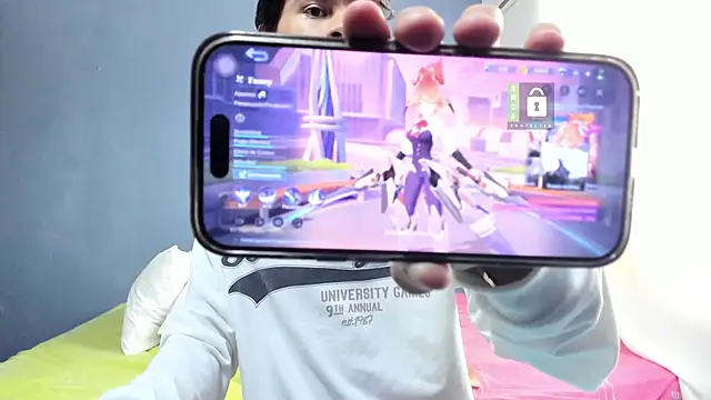 Snapshot of Kanterfun chatting on 4, 3, 2025 Kanterfun online show from 4, 3, 2025