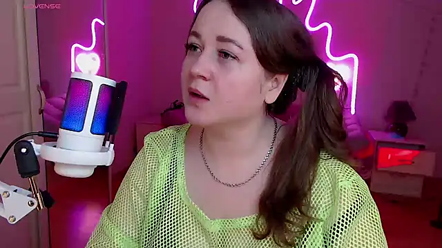 LizzyShine online show from 21, 3, 2025