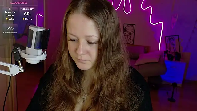 LizzyShine online show from 24, 10, 2025