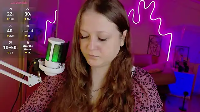 LizzyShine online show from 6, 10, 2025