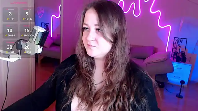 LizzyShine online show from 4, 10, 2025