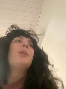 magalunabb online show from 22, 10, 2025