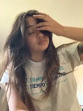 Miss oliviaa online show from 22, 11, 2025