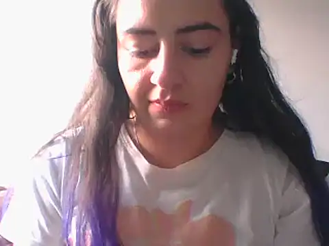  karlie kloss  online show from 19, 1, 2025