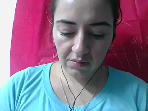  karlie kloss  online show from 18, 3, 2025