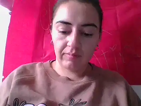  karlie kloss  online show from 4, 3, 2025