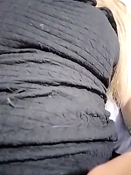 Snapshot of fofinhaa12 chatting on 12, 3, 2026 fofinhaa12 online show from 12, 3, 2026