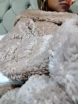 Snapshot of fofinhaa12 chatting on 6, 11, 2025 fofinhaa12 online show from 6, 11, 2025