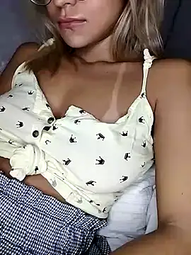 fofinhaa12 online show from 21, 3, 2025