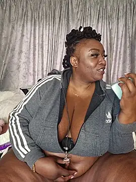 ThickianaRider online show from 2, 12, 2025