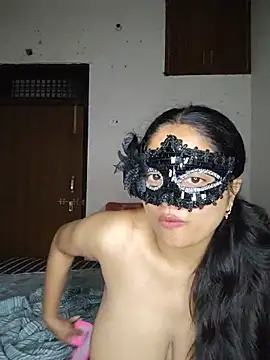 bigtitsqueen online show from 5, 7, 2026