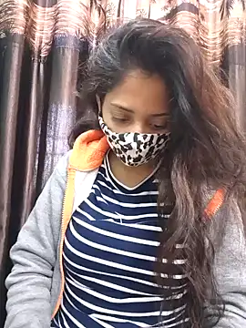 bigtitsqueen online show from 13, 1, 2025