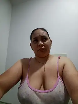 MirandaSoto online show from 12, 4, 2026