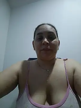 Snapshot of MirandaSoto chatting on 15, 7, 2026 MirandaSoto online show from 15, 7, 2026