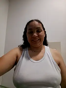 MirandaSoto online show from 5, 4, 2026