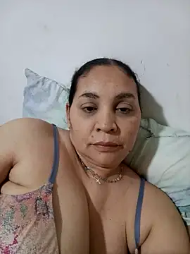 MirandaSoto online show from 18, 4, 2026