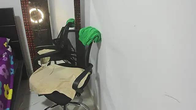 Karljensen33 online show from 14, 1, 2025