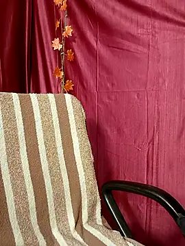 Stripy Doll online show from 4, 3, 2025