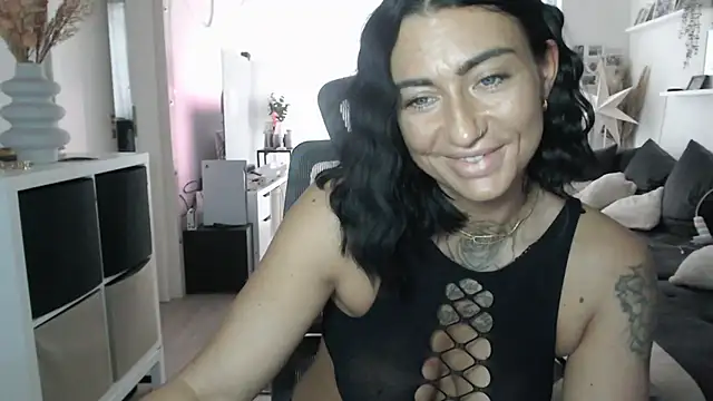 IntiMia online show from 11, 2, 2026