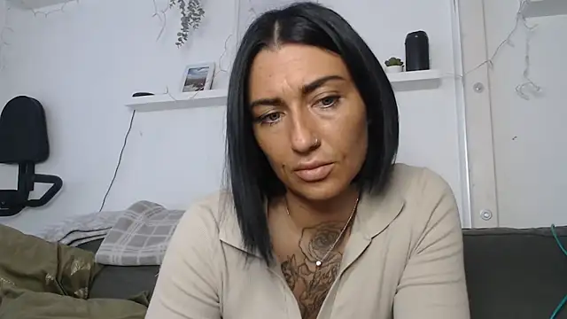 IntiMia online show from 22, 1, 2025