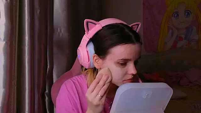 Snapshot of HanaMitsuri chatting on 16, 6, 2026 HanaMitsuri online show from 16, 6, 2026