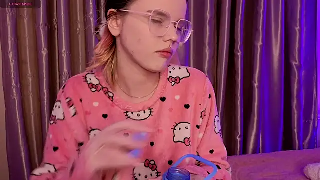 HanaMitsuri online show from 8, 2, 2026