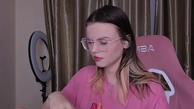 HanaMitsuri online show from 18, 3, 2026