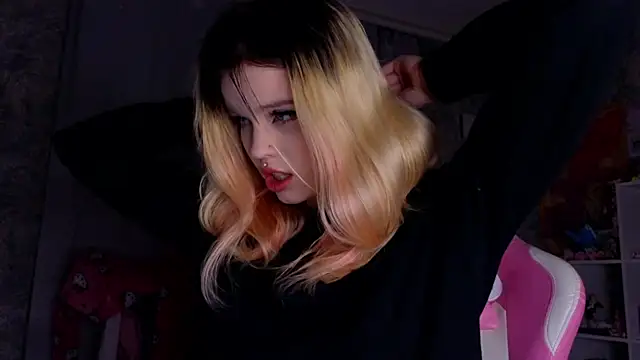 HanaMitsuri online show from 1, 3, 2025