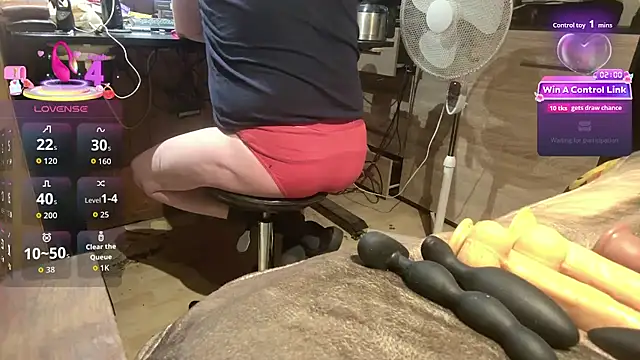 Snapshot of misteryman1956 chatting on 22, 7, 2026 misteryman1956 online show from 22, 7, 2026