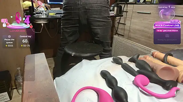 misteryman1956 online show from 17, 2, 2026